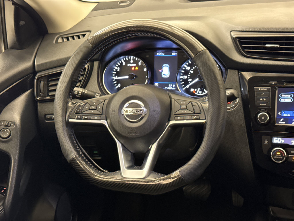 Used 2021 Nissan Rogue Sport SV FWD image 14
