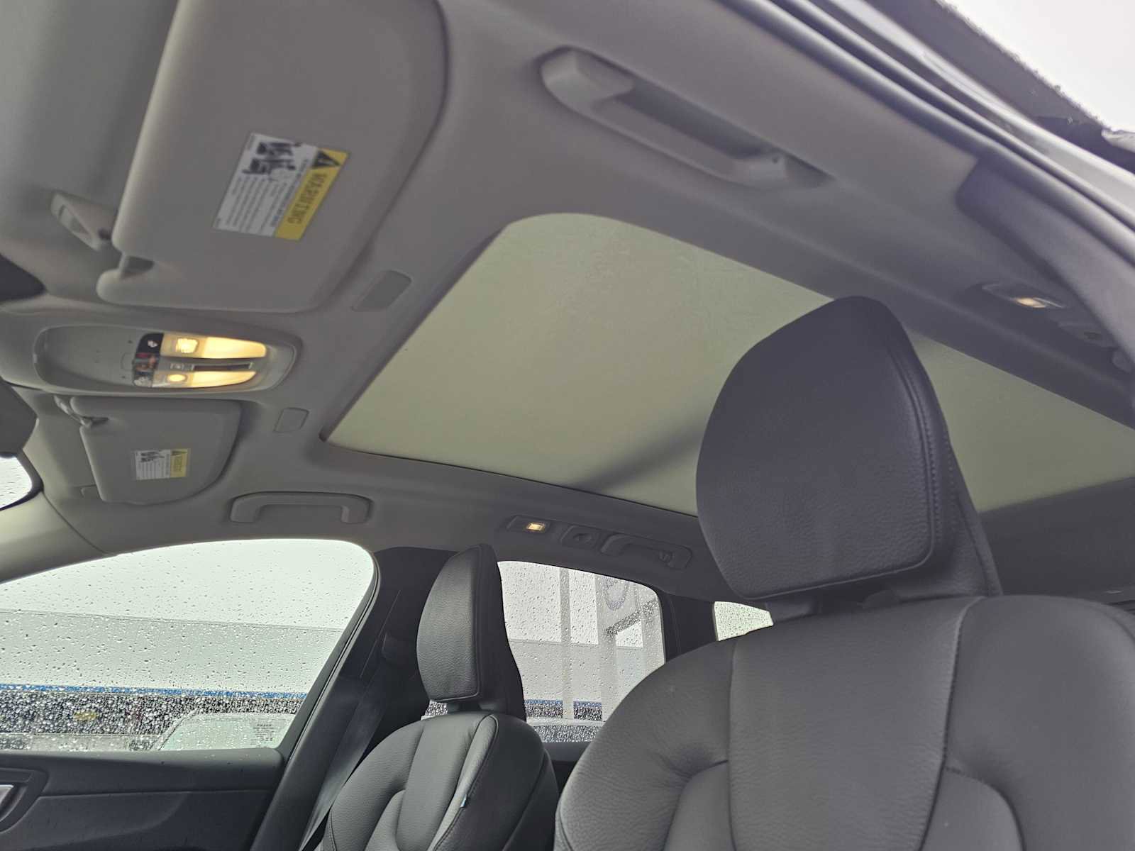 Certified 2025 Volvo XC60 B5 Plus image 23