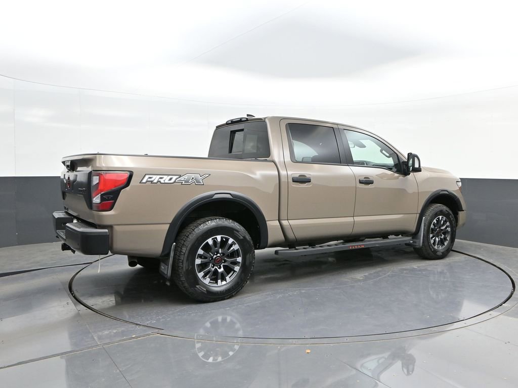 Used 2023 Nissan Titan PRO-4X w/ Pro-4x Convenience Package image 15