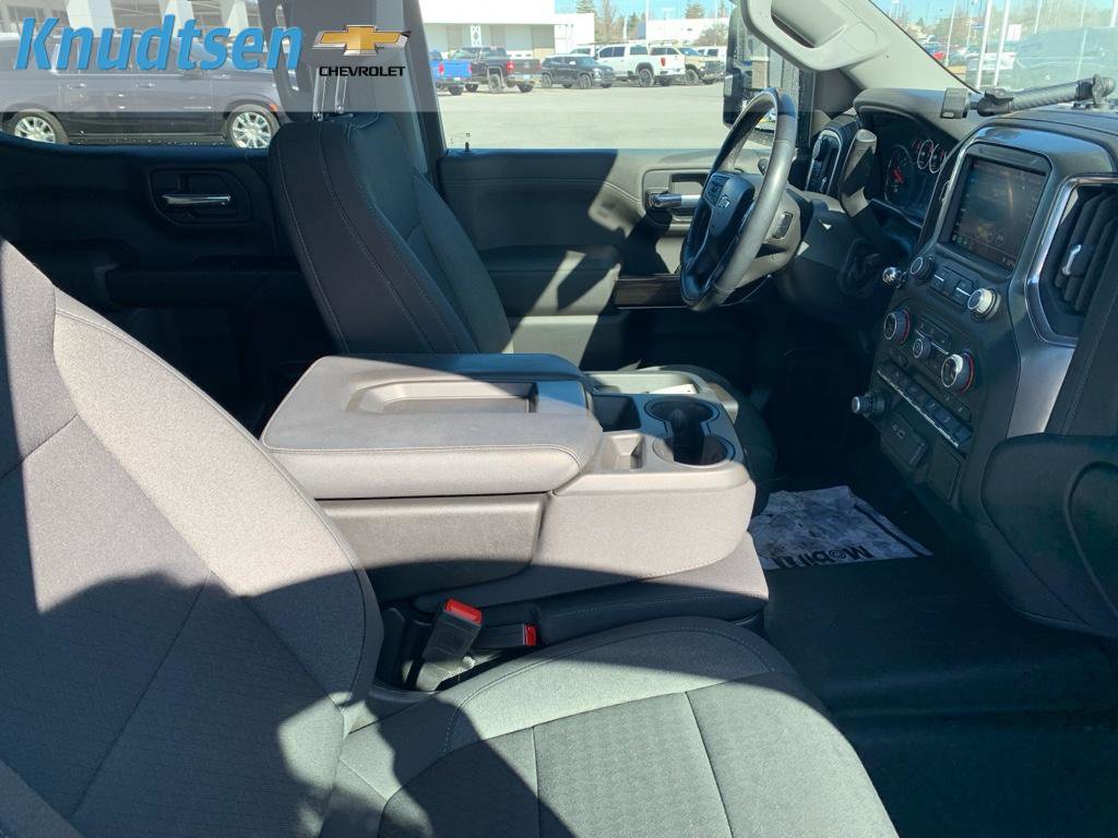 Used 2022 Chevrolet Silverado 1500 LT w/ Z71 Off-Road Package image 12