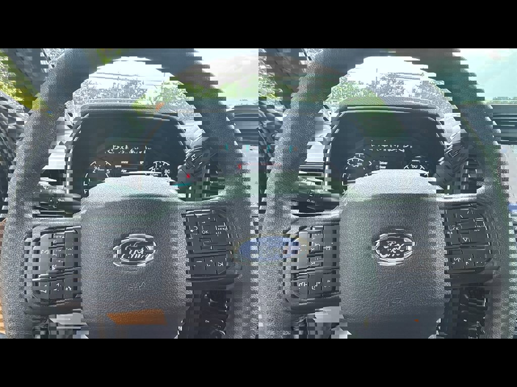 Used 2023 Ford F150 XLT image 12