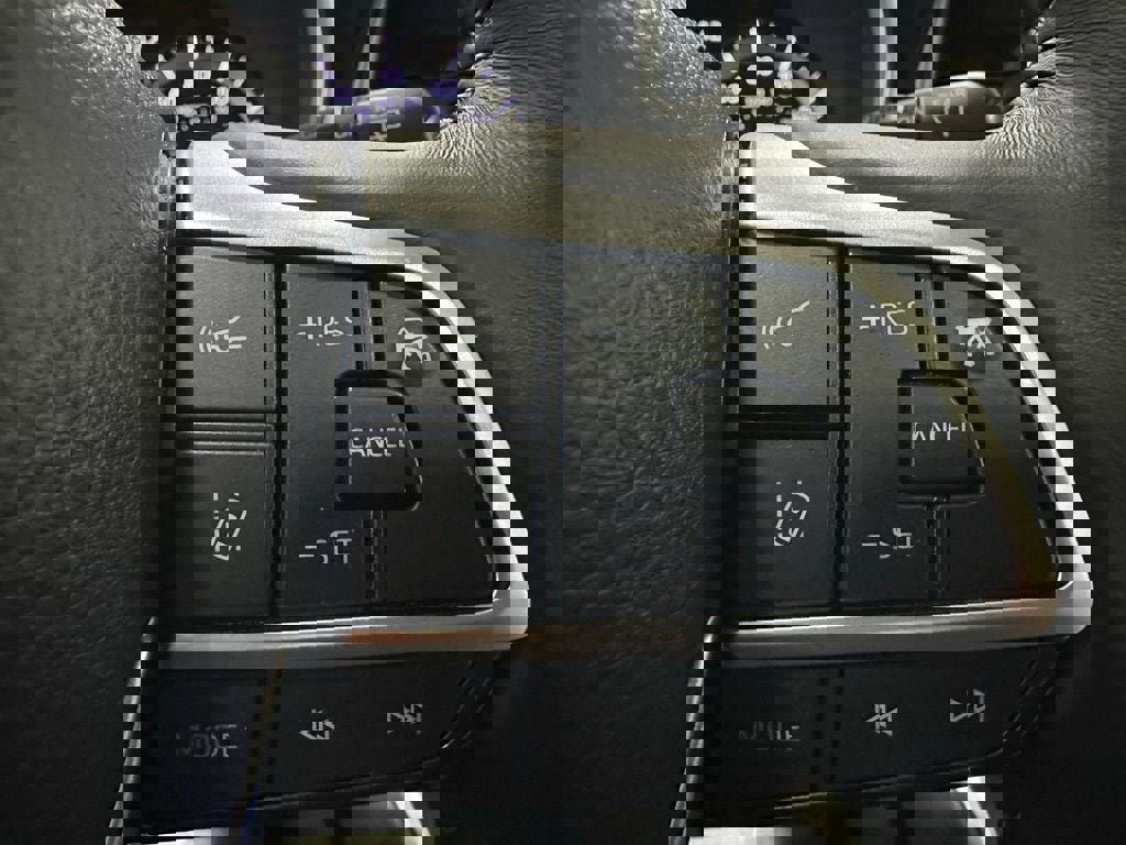 Used 2025 Toyota Highlander XLE image 20