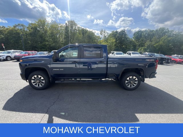 Used 2022 Chevrolet Silverado 2500 Custom w/ Custom Value Package AWD/4WD image 16
