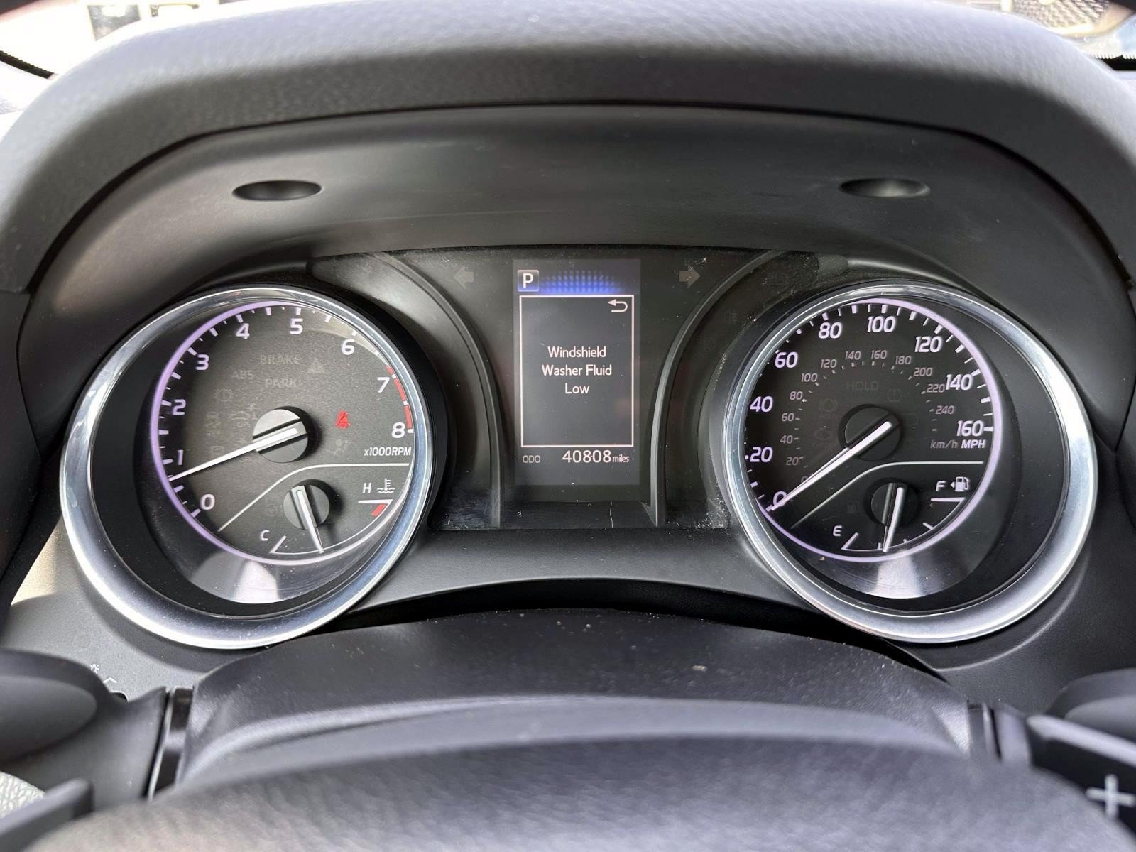 Used 2019 Toyota Camry SE FWD image 18