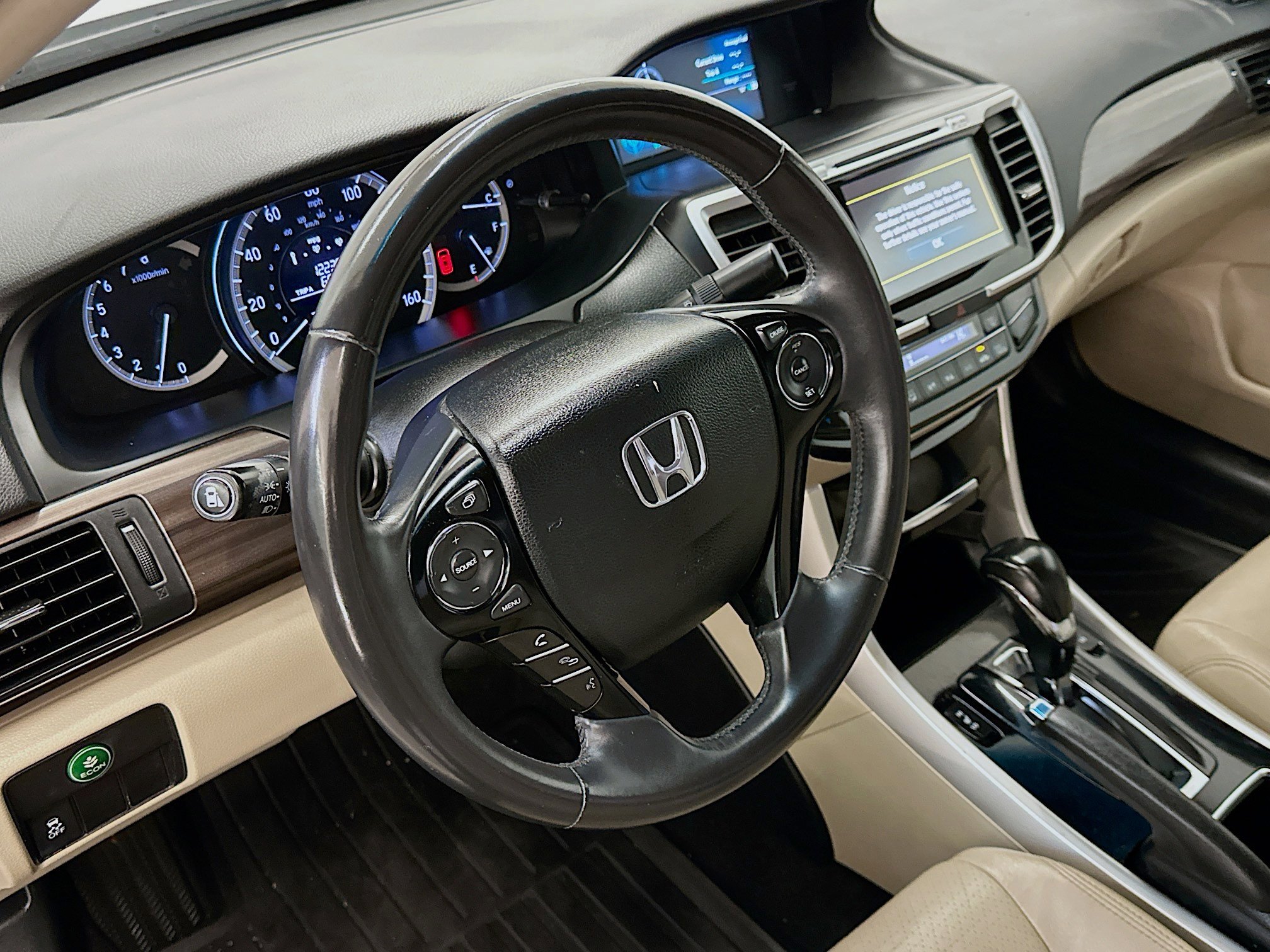 Used 2016 Honda Accord EX-L image 18