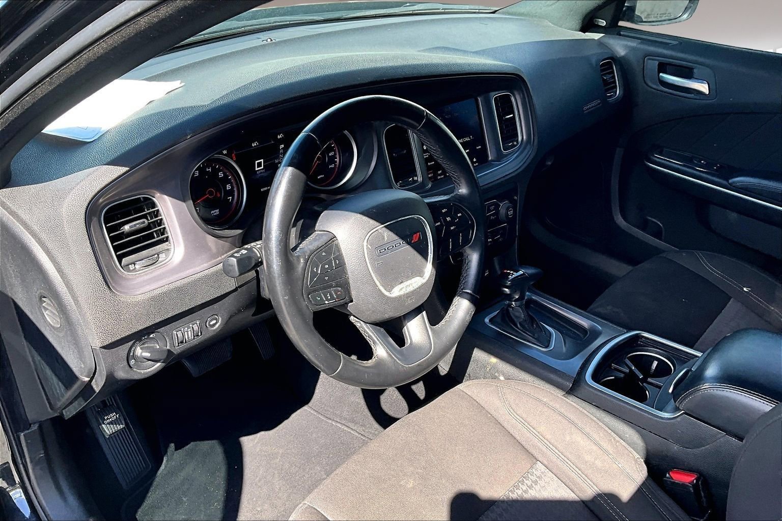 Used 2023 Dodge Charger SXT image 17