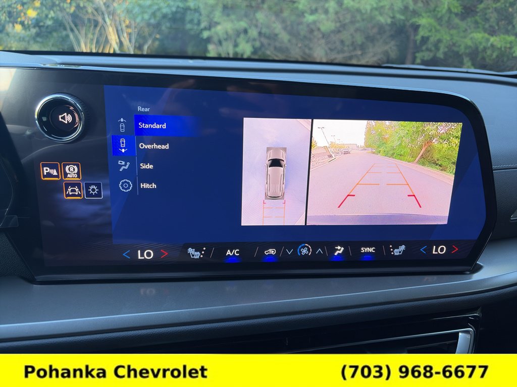 New 2027 Chevrolet Traverse LT w/ Midnight/Sport Edition AWD/4WD image 16