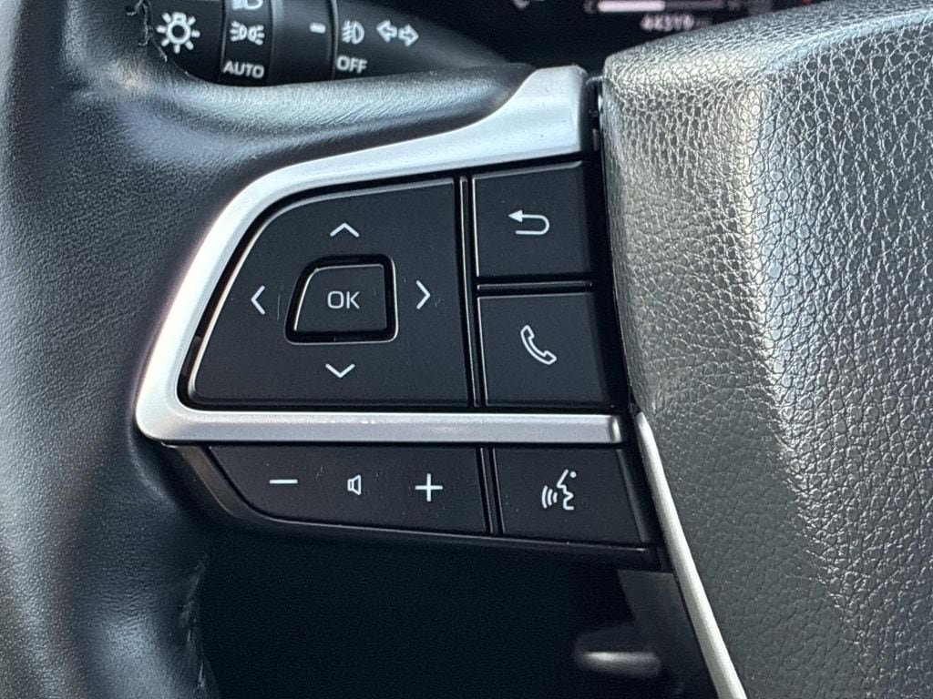 Used 2024 Toyota Grand Highlander AWD image 27