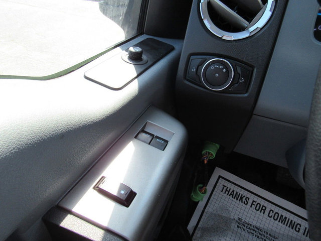 Used 2022 Ford F750 2WD Regular Cab Super Duty image 33