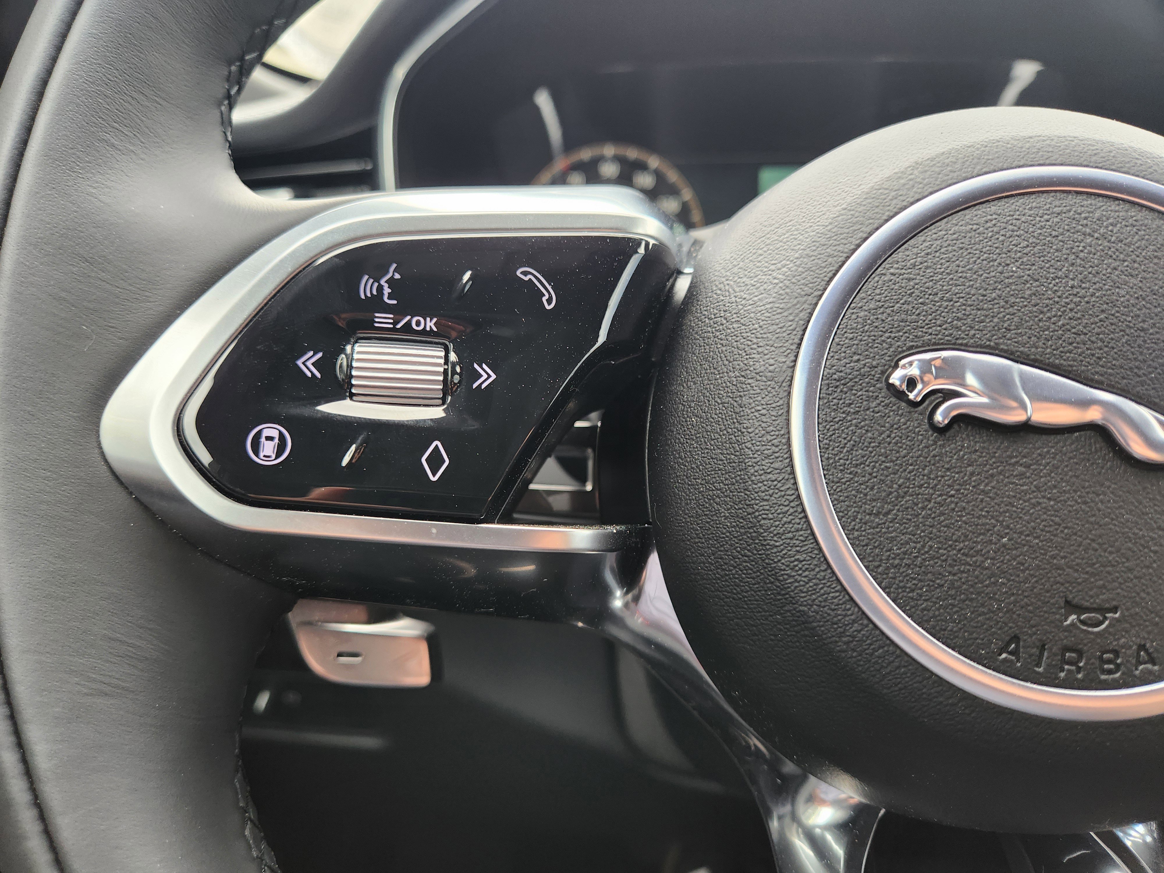 New 2026 Jaguar F-PACE R-Dynamic S image 30