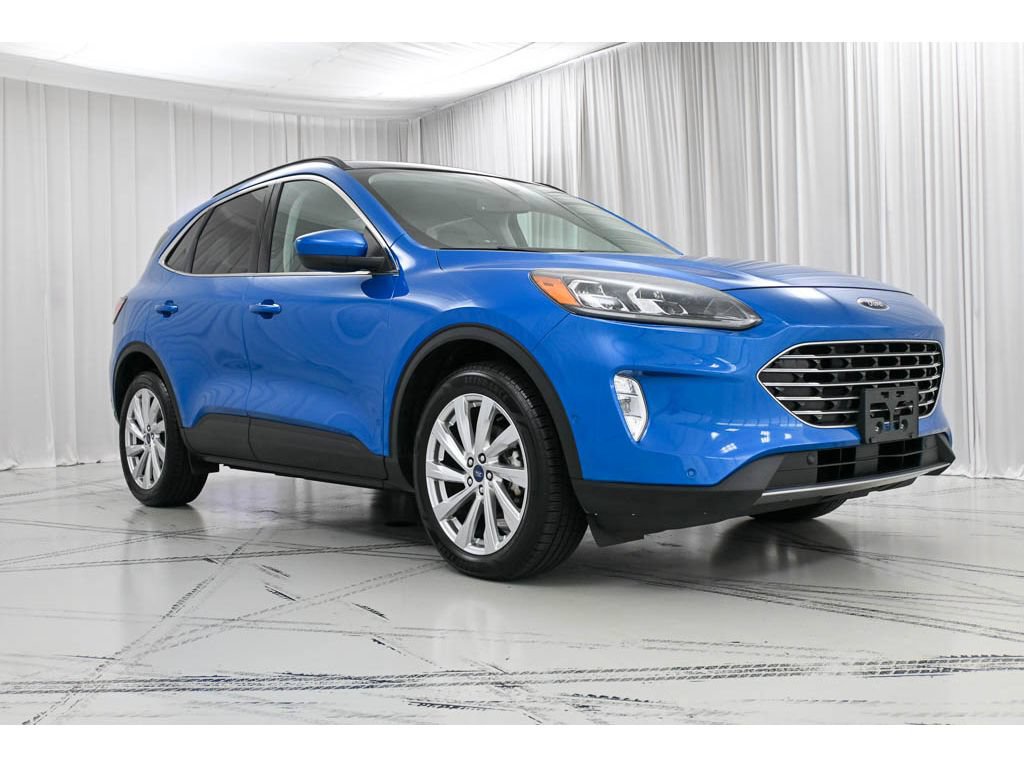 Used 2021 Ford Escape Titanium w/ Titanium Elite Package AWD/4WD image 2