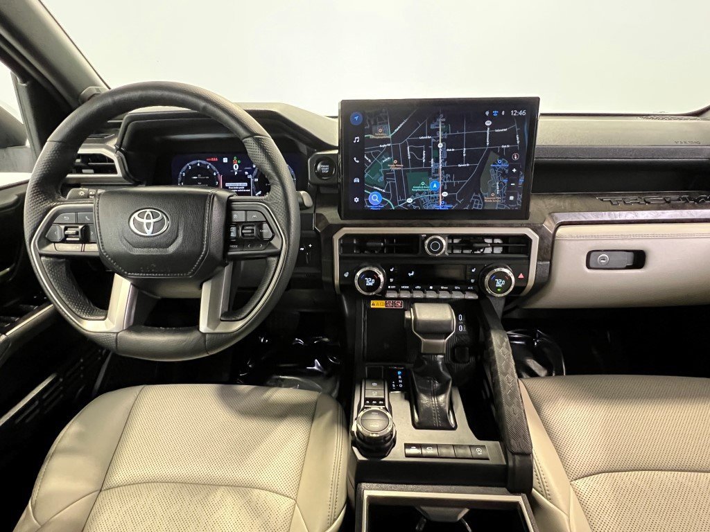 Used 2025 Toyota Tacoma Limited image 17