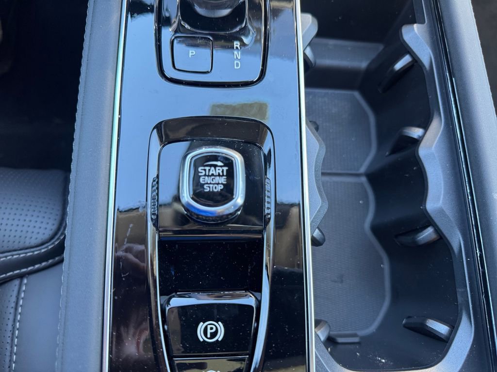 New 2026 Volvo XC90 T8 Ultra w/ Protection Package Premier image 16