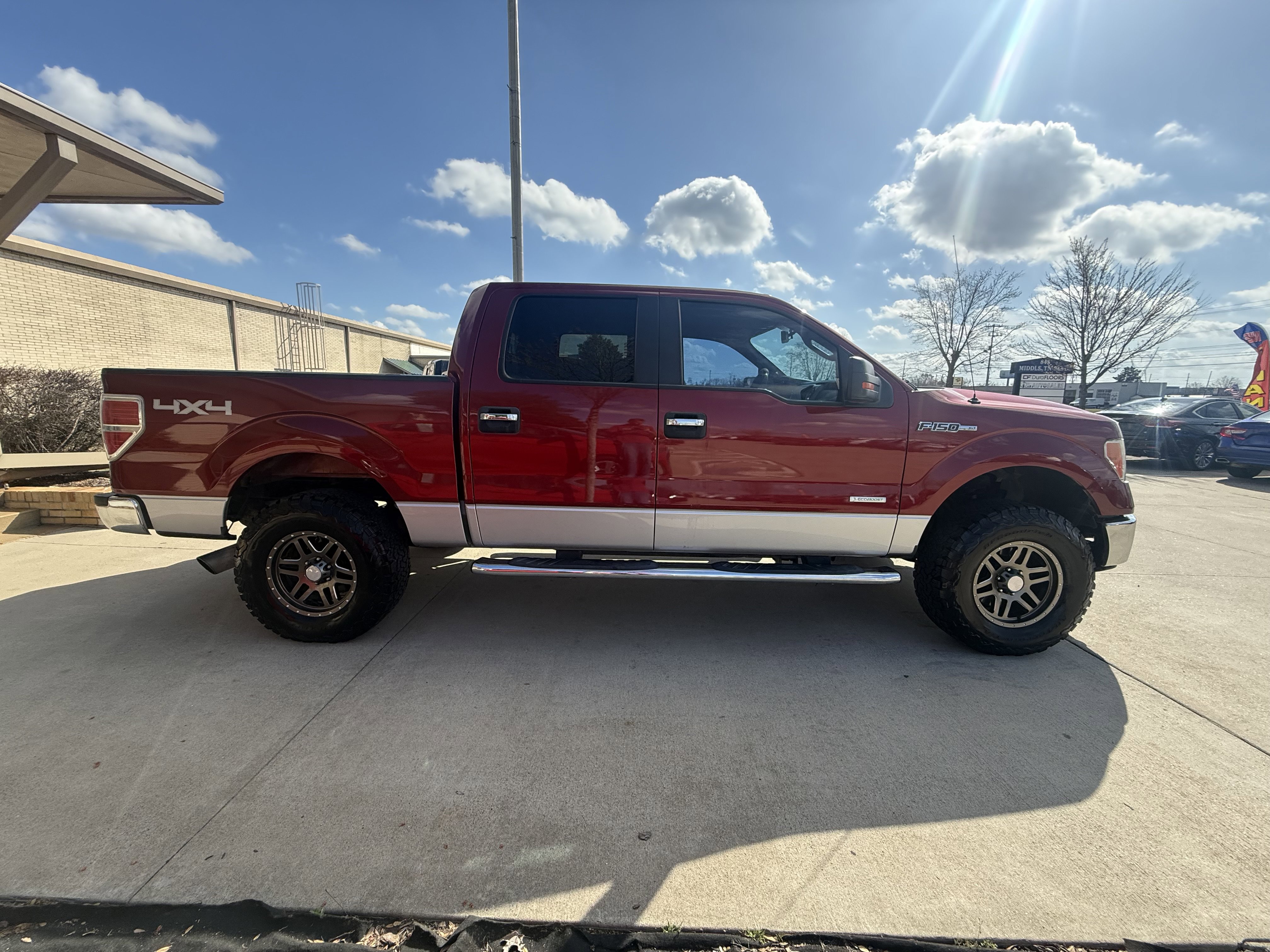 Used 2014 Ford F150 XLT w/ Equipment Group 302A Luxury image 7