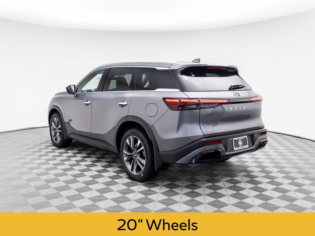 Certified 2025 INFINITI QX60 Luxe image 4