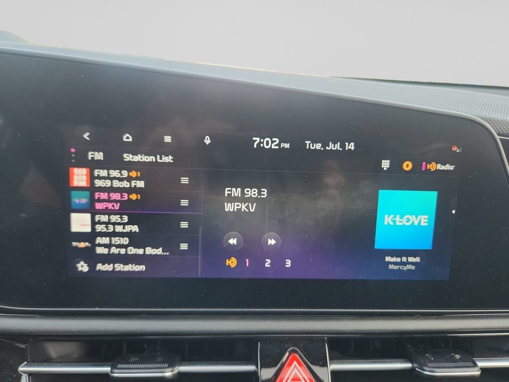 Certified 2024 Kia Niro SX Touring FWD image 21