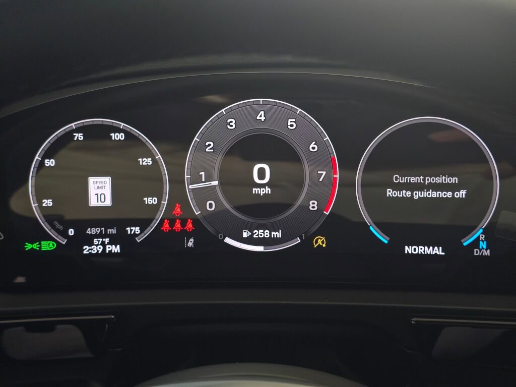 Certified 2025 Porsche Cayenne image 39