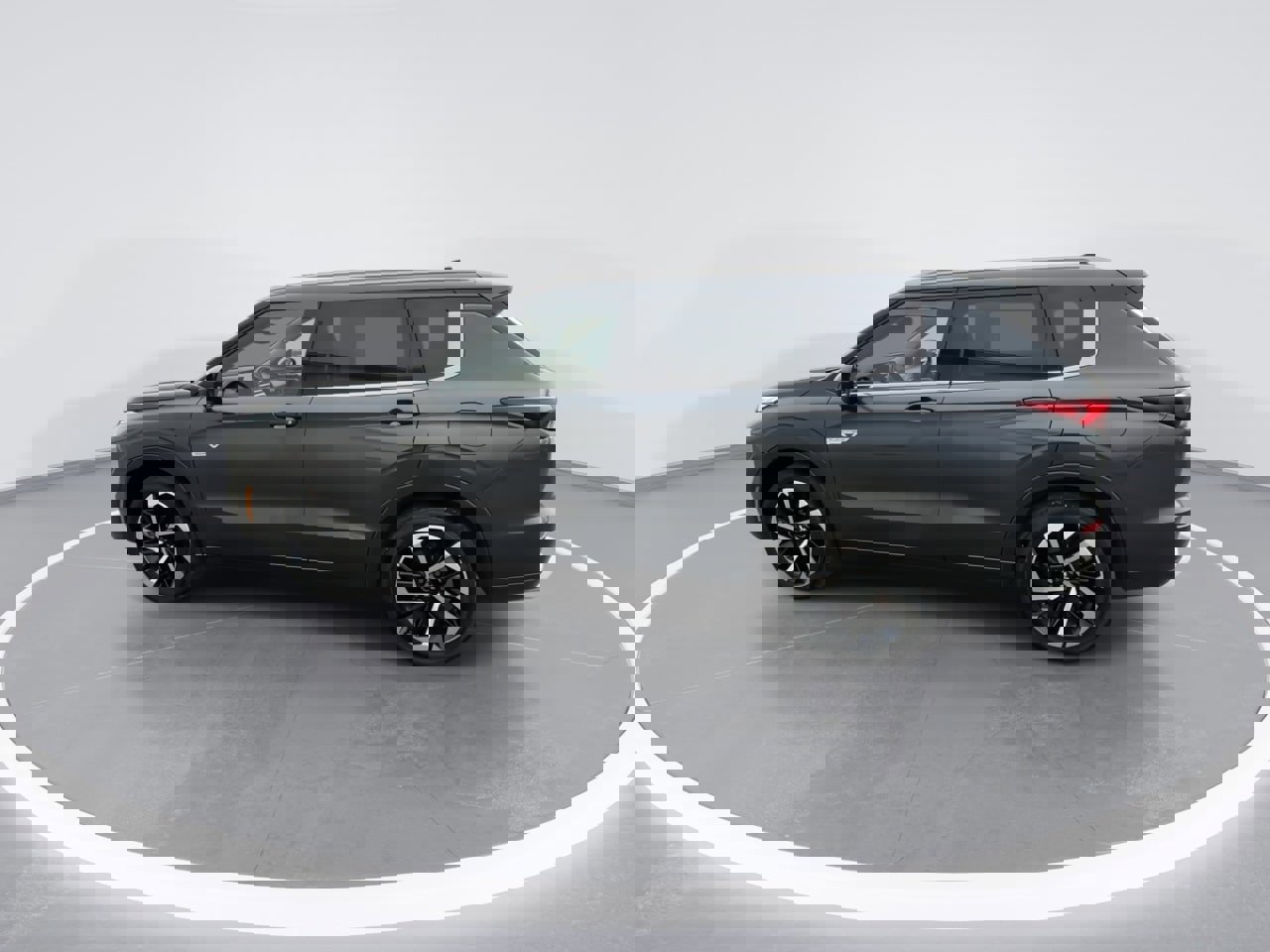 Used 2025 Mitsubishi Outlander SEL image 11