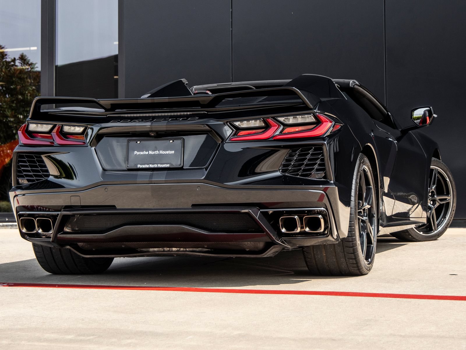 Used 2021 Chevrolet Corvette Stingray Preferred Conv w/ Z51 Performance Package RWD image 8