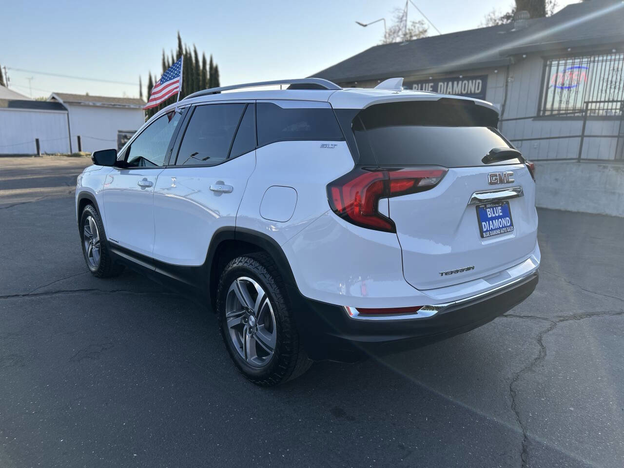 Used 2020 GMC Terrain SLT image 4