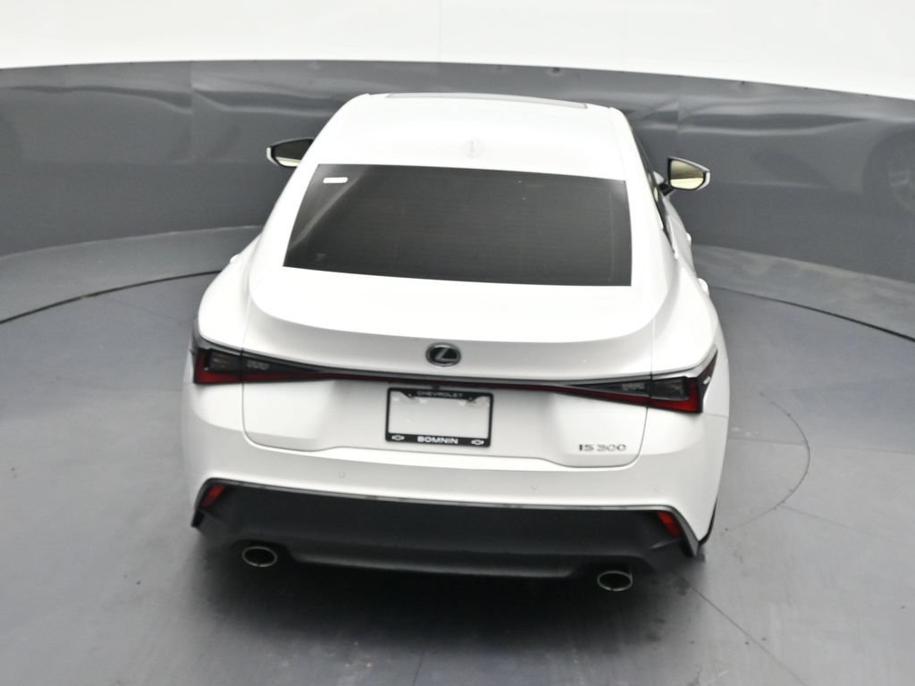 Used 2023 Lexus IS 300 w/ Comfort Package RWD image 18