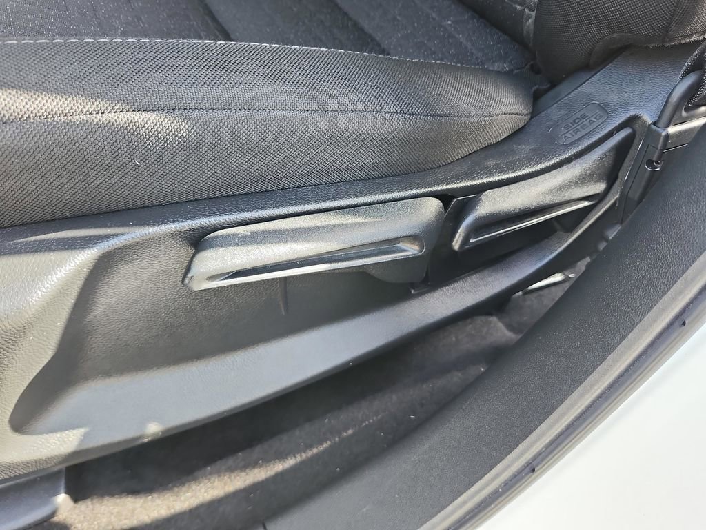 Used 2023 Honda HR-V LX image 24