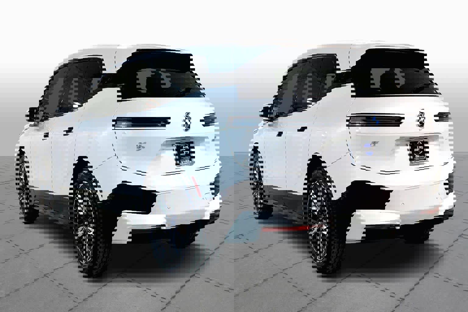 Used 2024 BMW iX xDrive50 w/ Sport Package image 12