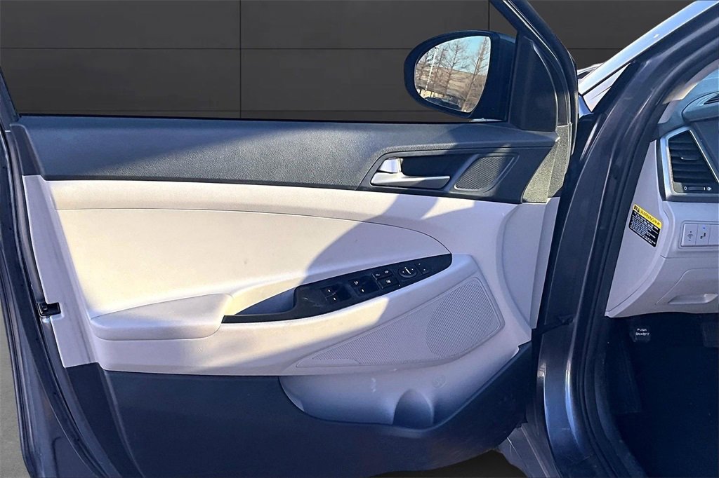 Used 2018 Hyundai Tucson Sport image 18