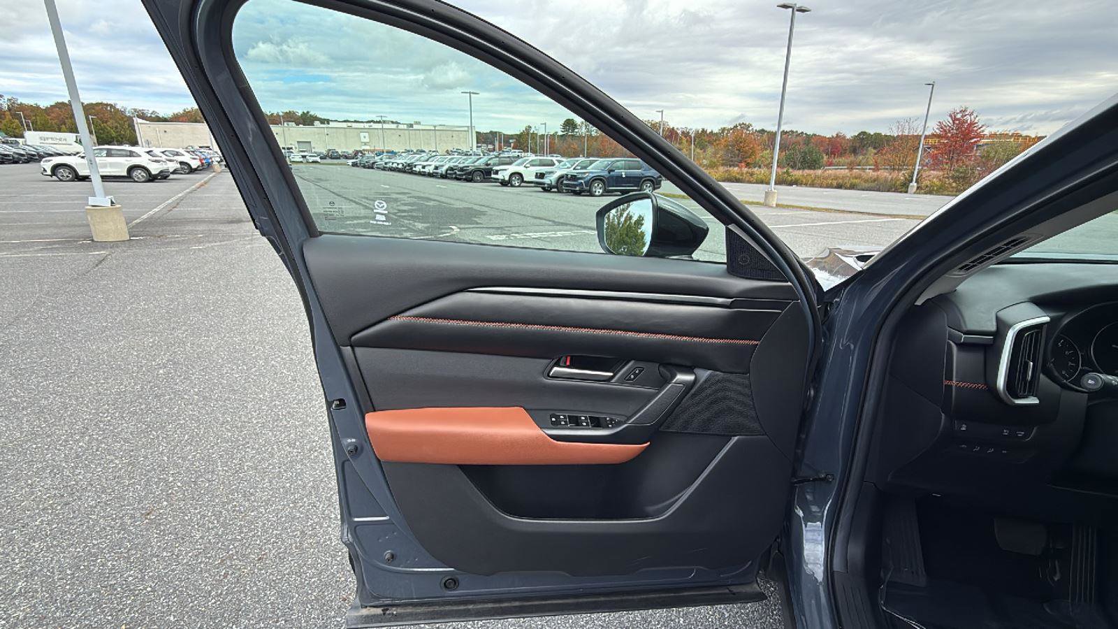 Certified 2024 MAZDA CX-50 Meridian Edition w/ Apex Package image 24