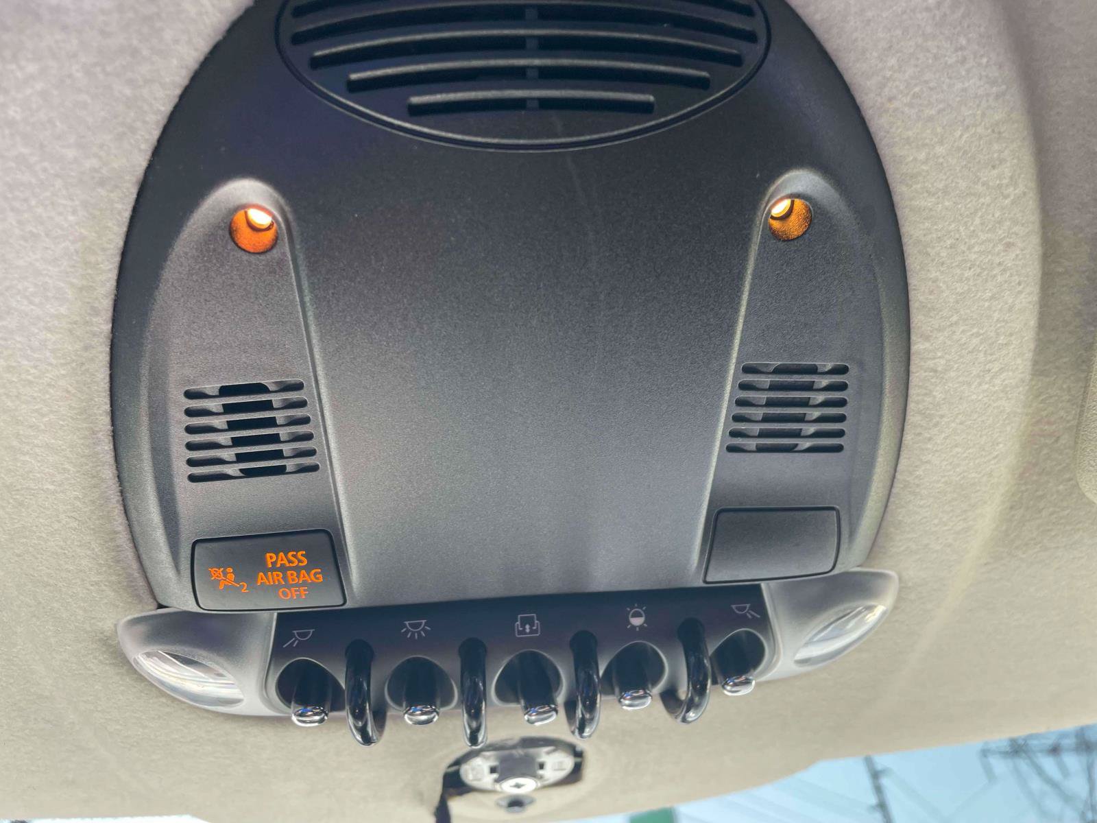 Used 2011 MINI Cooper Hardtop FWD image 19