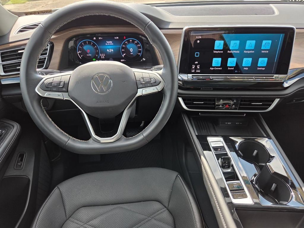 Used 2026 Volkswagen Atlas SE w/ Panoramic Sunroof Package FWD image 21
