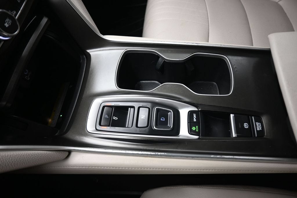 Used 2018 Honda Accord Touring image 26
