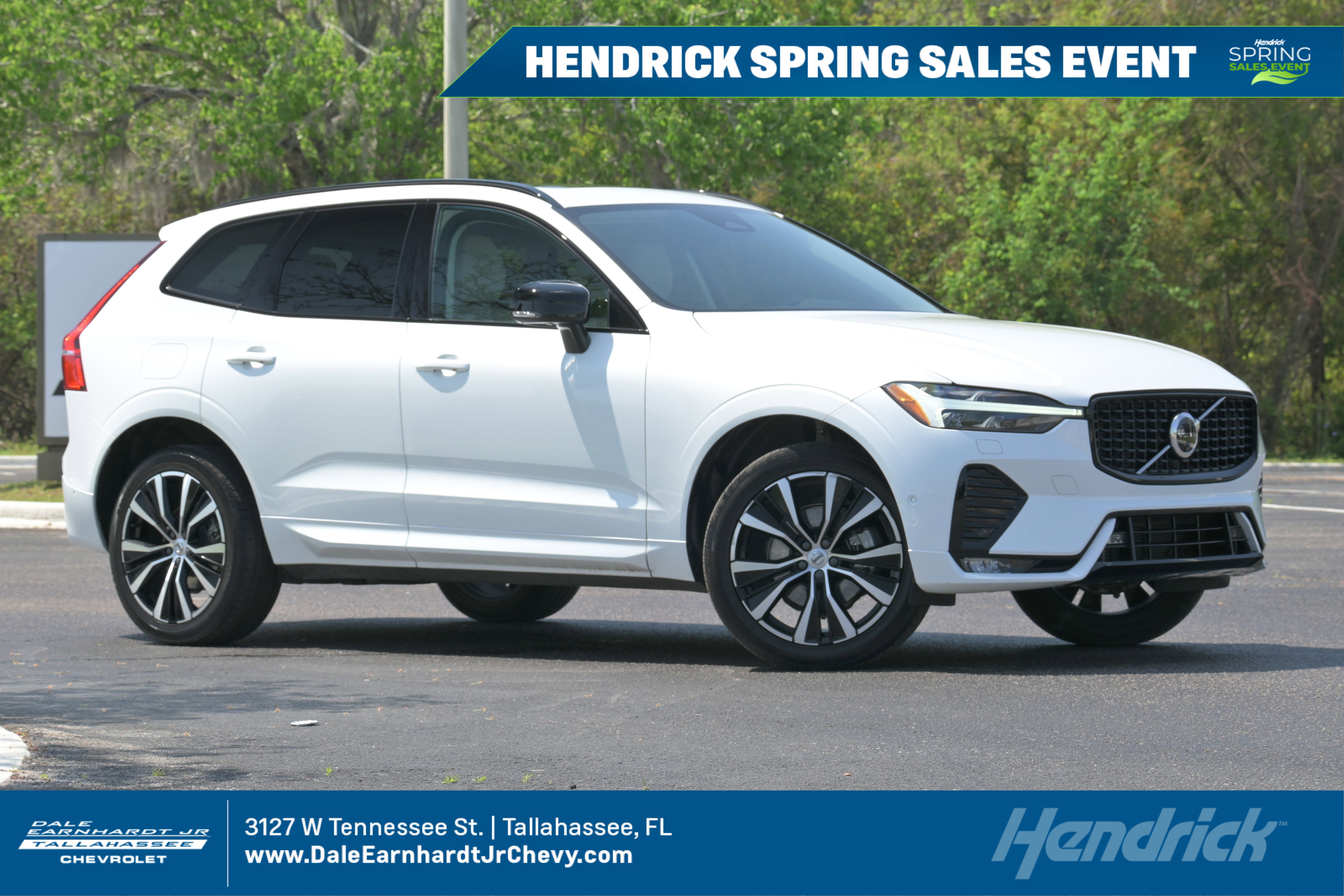 Used 2024 Volvo XC60 B5 Plus w/ Protection Package Premier image 1