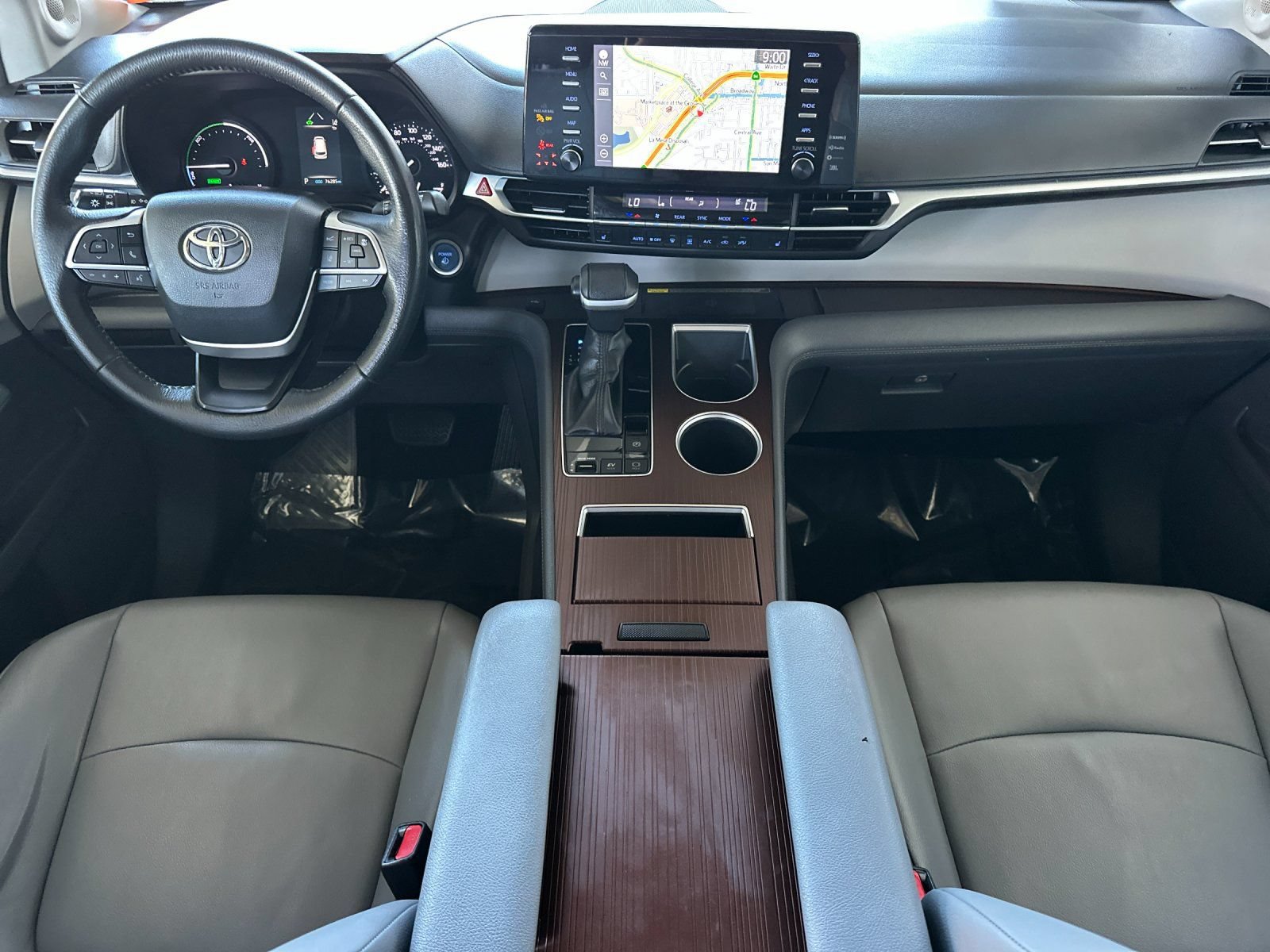 Used 2022 Toyota Sienna XLE w/ XLE Plus Package AWD/4WD image 12