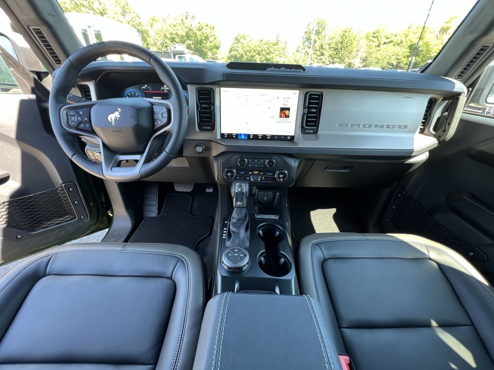 New 2025 Ford Bronco Outer Banks AWD/4WD image 31