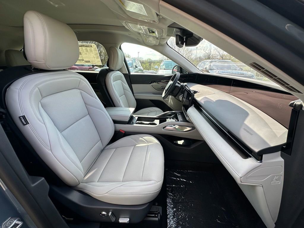 New 2026 Lincoln Nautilus Premier w/ Equipment Group 102A AWD/4WD image 23