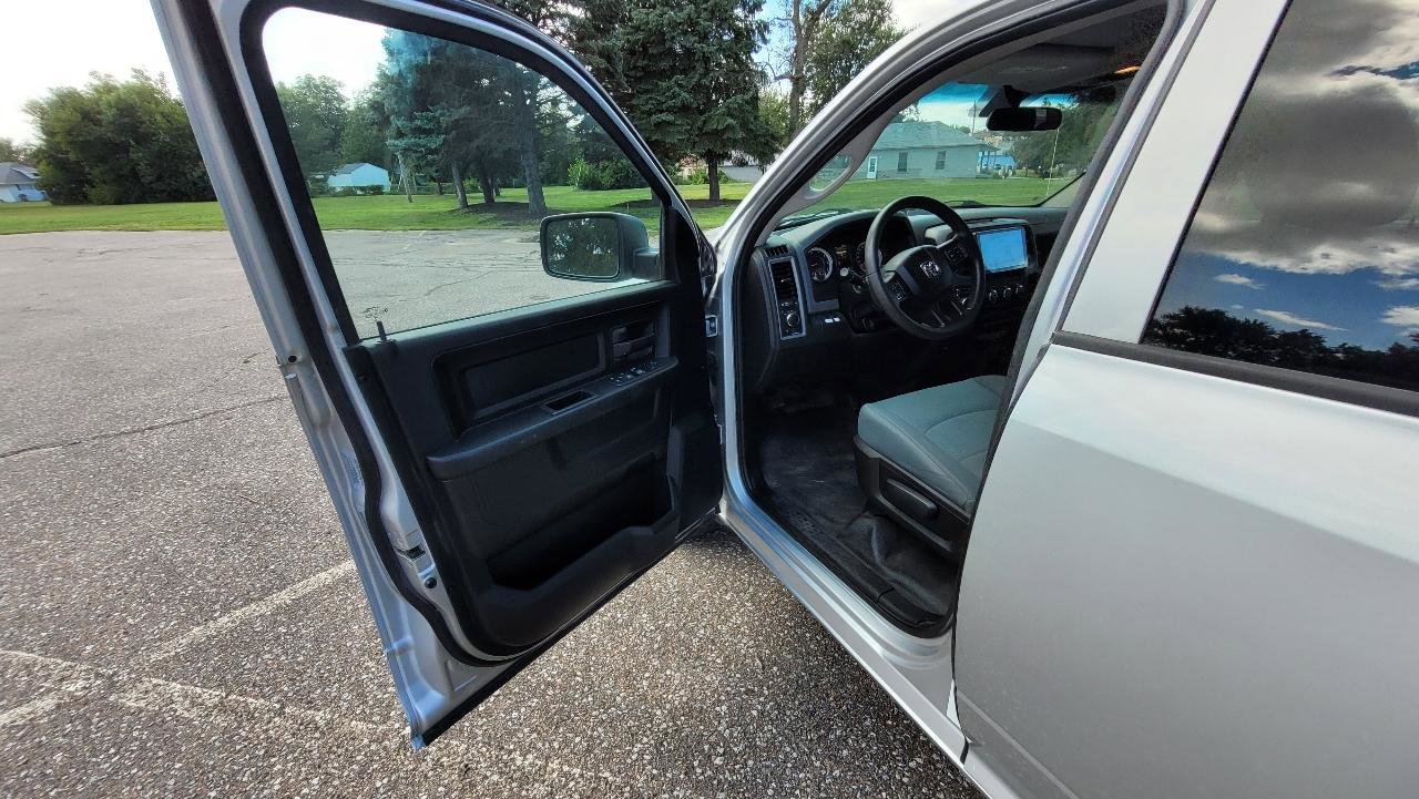 Used 2016 RAM 1500 Tradesman w/ Popular Equipment Group RWD image 9