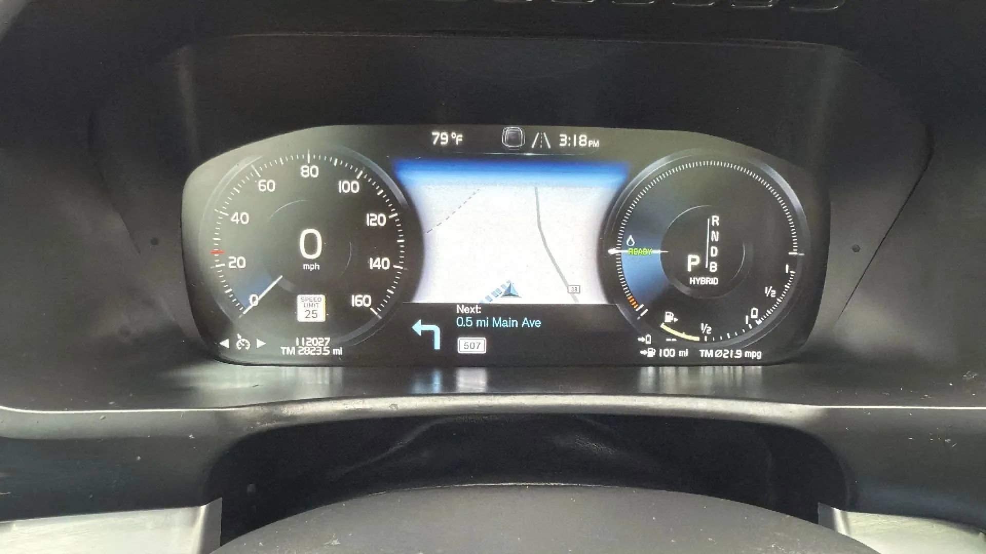 Used 2016 Volvo XC90 T8 Momentum w/ Vision Package image 16