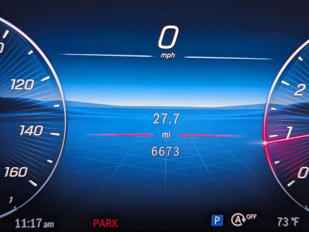 Used 2025 Mercedes-Benz C 300 4MATIC Sedan image 11