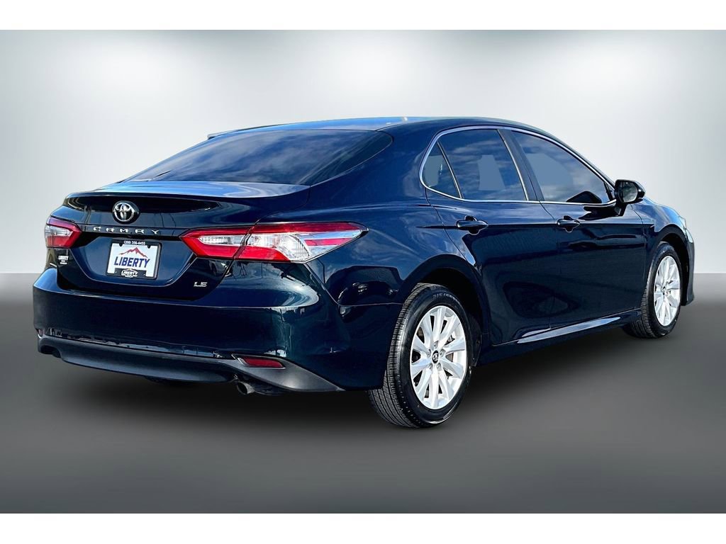 Used 2018 Toyota Camry LE image 6