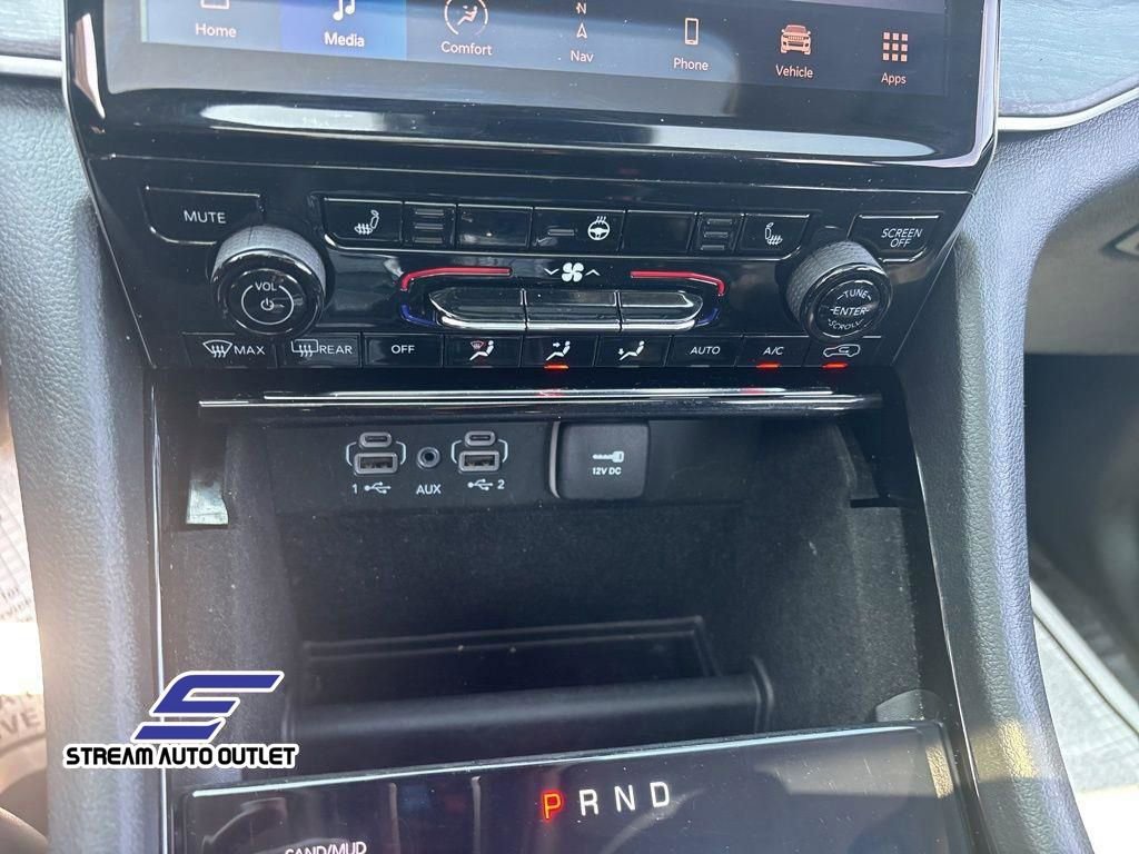 Used 2021 Jeep Grand Cherokee L Limited image 32