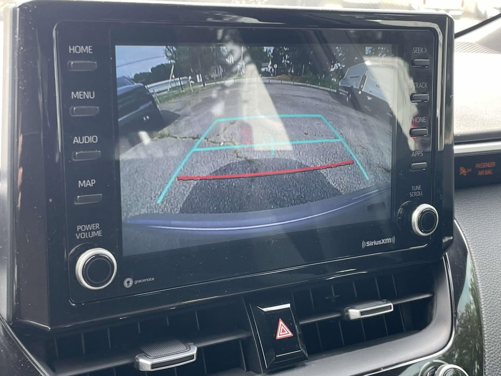 Used 2022 Toyota Corolla SE FWD image 18