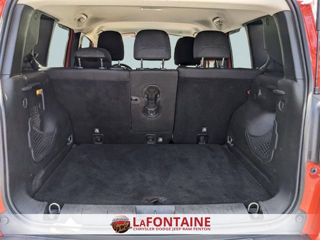 Used 2018 Jeep Renegade Altitude AWD/4WD image 28