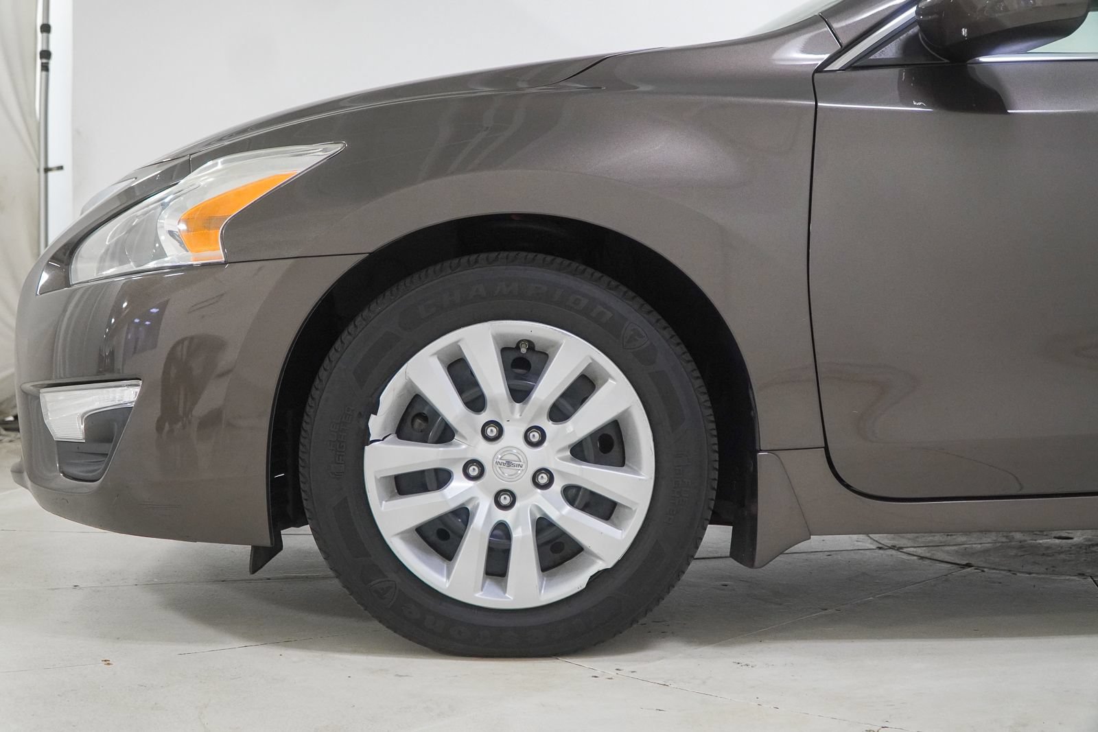 Used 2015 Nissan Altima 2.5 S w/ Power Driver Seat Package FWD image 17