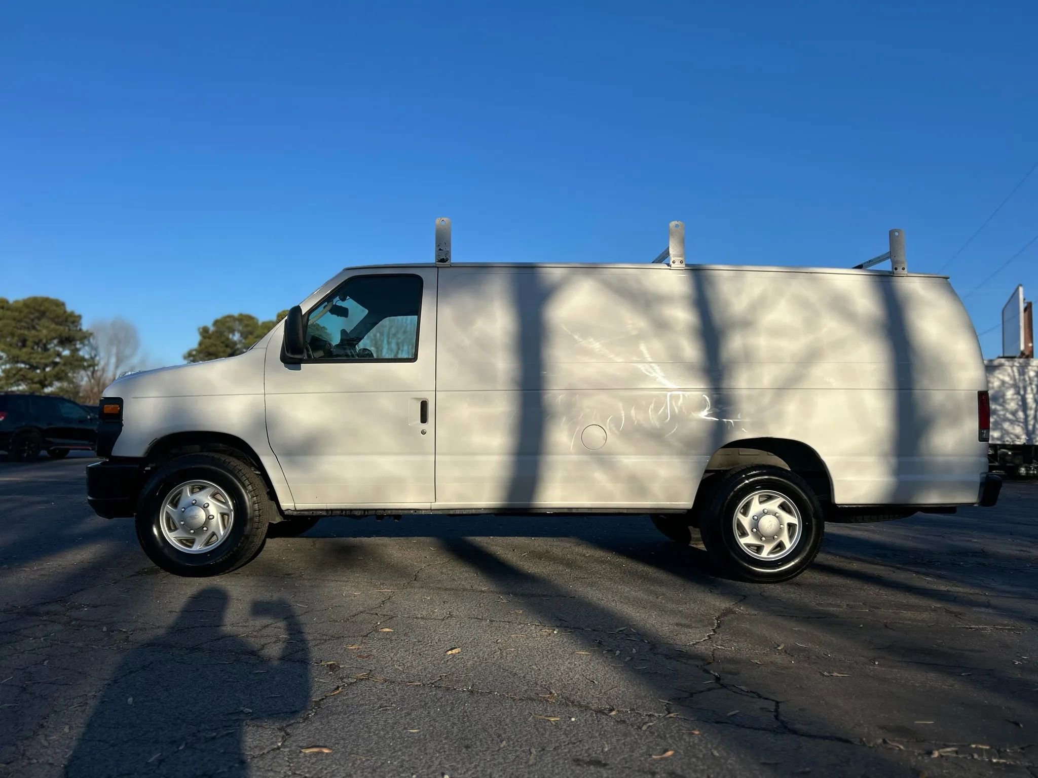 Used 2013 Ford E-350 and Econoline 350 Extended Super Duty image 10