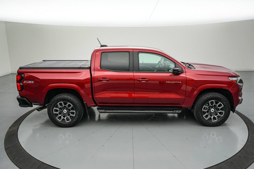 Used 2023 Chevrolet Colorado Z71 w/ Advanced Trailering Package AWD/4WD image 3