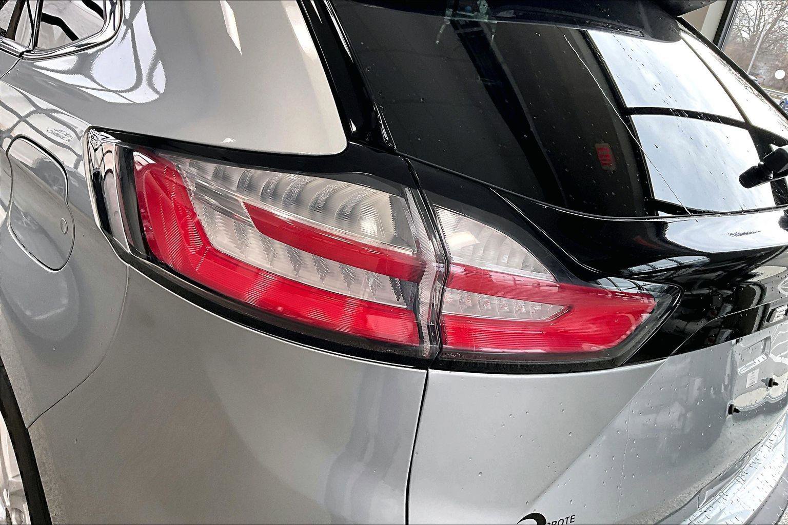 Used 2023 Ford Edge SEL image 31