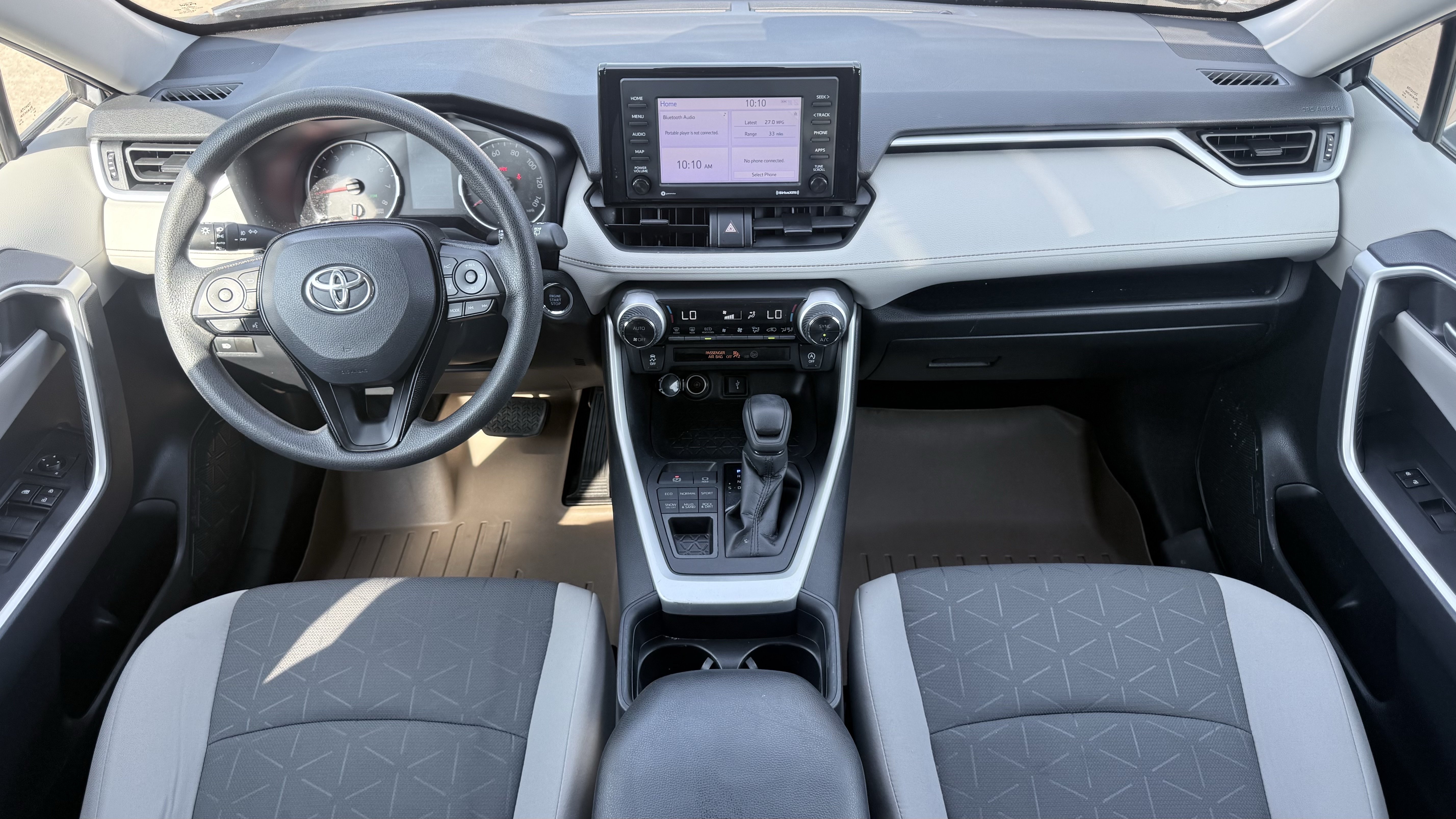 Used 2021 Toyota RAV4 XLE AWD/4WD image 37