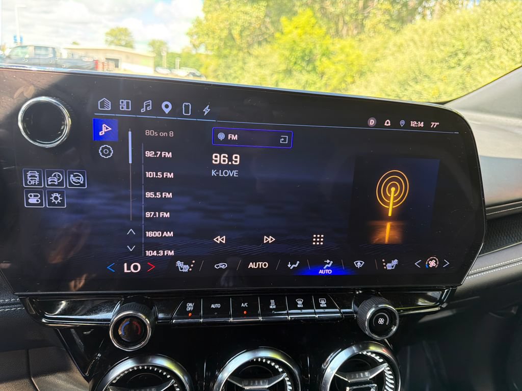 Used 2024 Chevrolet Blazer EV LT AWD/4WD image 18