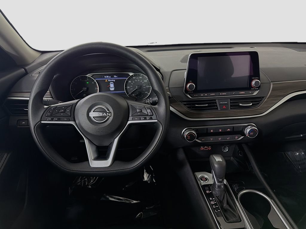 Used 2024 Nissan Altima 2.5 SV image 23